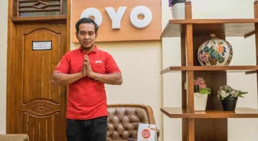 Oyo 643 Al Thalib 8 Syariah Hotel มะลัง ภายนอก รูปภาพ
